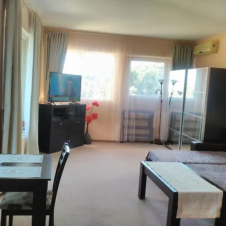 Apartments Paradise *